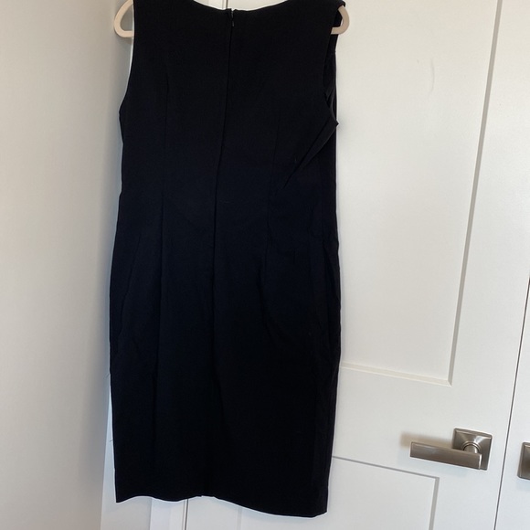 Size 14 fitted black dress - Picture 5 of 5
